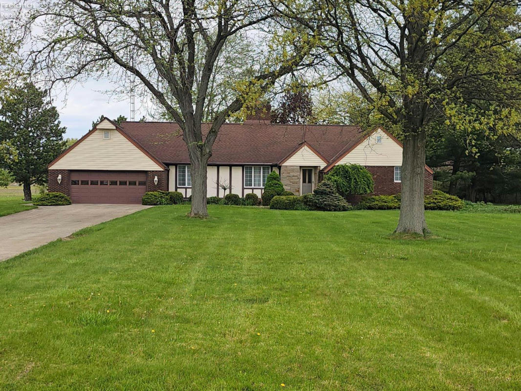 5577 W LITTLE PORTAGE EAST RD, PORT CLINTON, OH 43452, photo 1 of 24